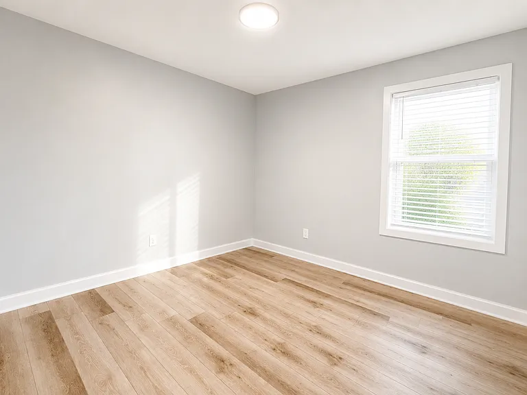 1819 White Plains Rd #1 — Photo 4