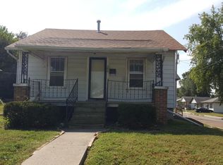 586 W Vest St, Marshall, MO 65340