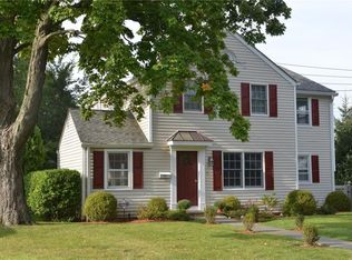 91 Waverly Pl, Eastchester, NY 10709