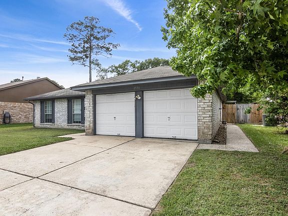 2nd image of 2531 N Spring Dr