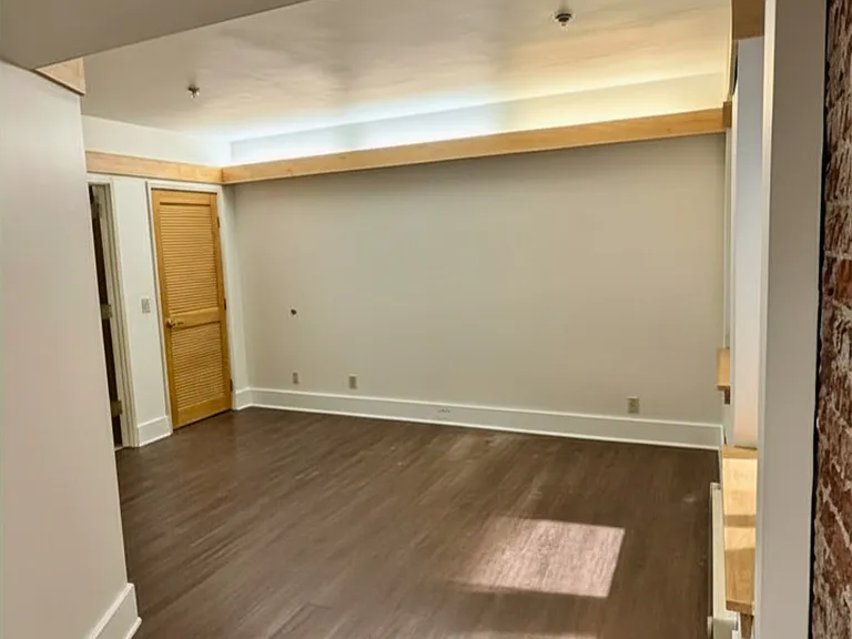 900 Penn Apartments — Photo 19