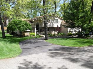 1502 Carthage, Commerce Township, MI 48382