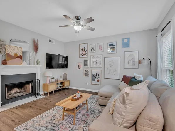 147 Lakebrink Dr, Nashville, TN 37214