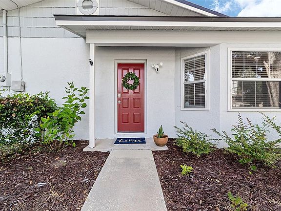 4th image of 3844 SE 9TH PLACE