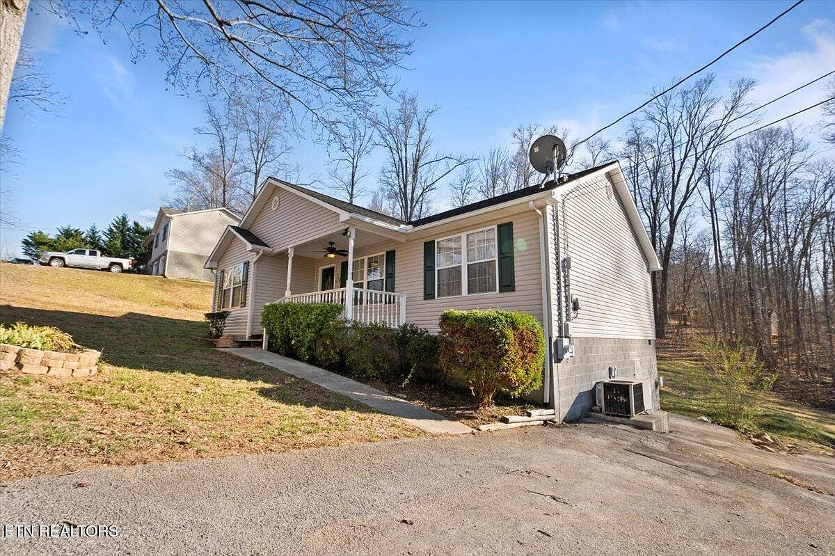 【LN】 137 Lindy Ln, Rocky Top, TN 37769 | Zillow