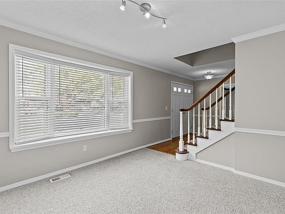 5th image of 12778 Strathearn Dr