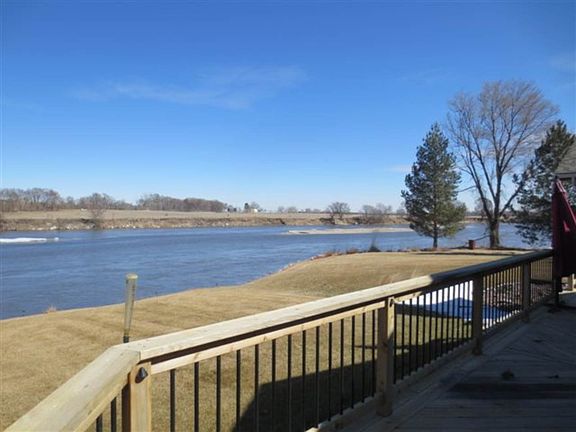 3rd image of 126 Jansen Cir