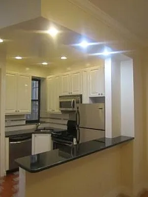 Rented by CitySites Real Estate Group | media 20