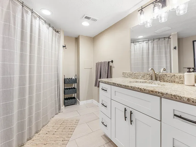 4445 Hidden Cove Rd — Photo 42