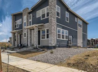 2715 Bear Springs Cir, Longmont, CO 80503