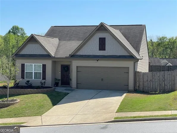 380 Darling Ln, Pendergrass, GA 30567