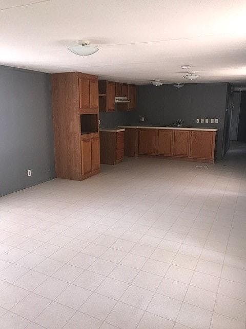 1st image of 700 Leisure Dr