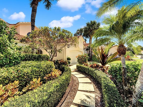 3rd image of 16694 Hidden Cove Dr