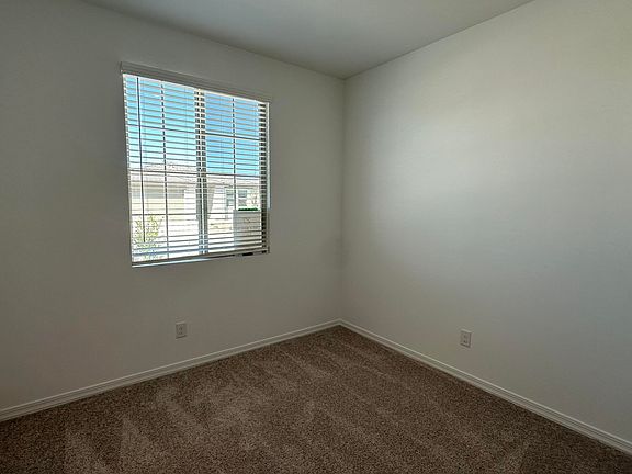 4th image of 4165 E BRADFORD Avenue