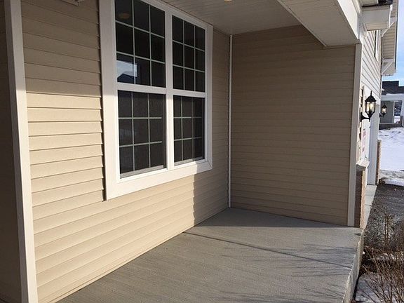 2nd image of 716 Hamilton Dr