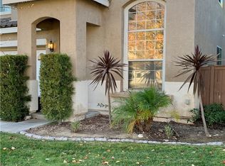 28465 Old Spanish Trl, Saugus, CA 91390