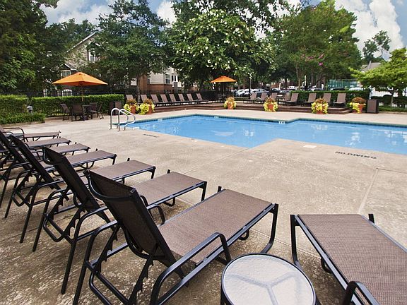 3rd image of 142 Bpw Club Rd #A14