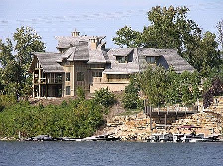 1st image of 2355 NE Lake Breeze Point