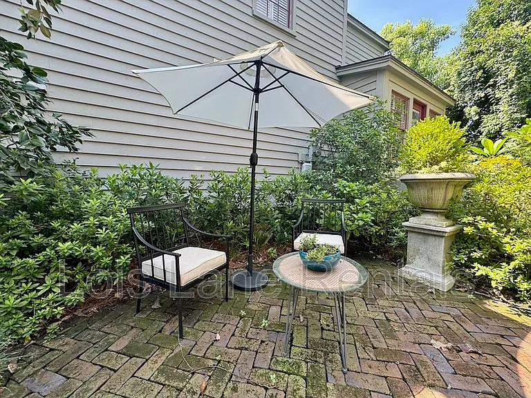 8 Leo Ln — Photo 3