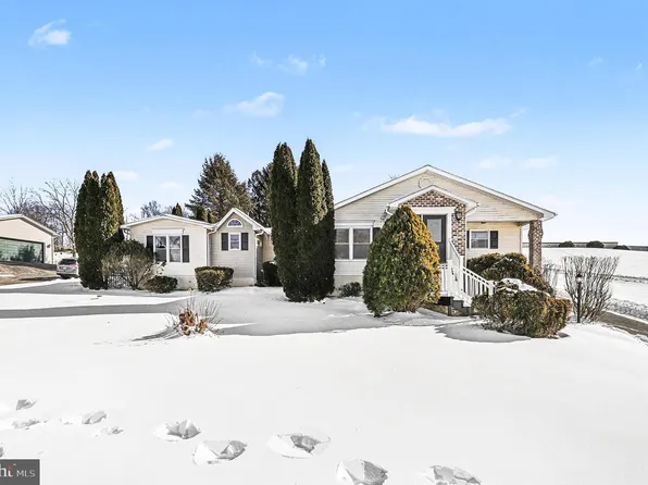 4570 Walters Hatchery Rd, Spring Grove, PA 17362