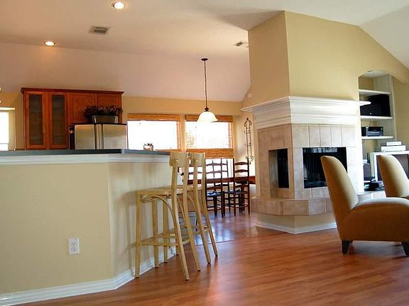 2nd image of 5753 Lightstone Ln