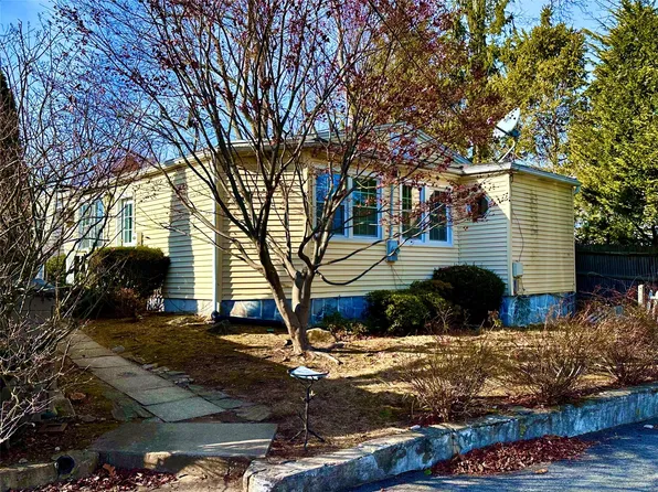 44 Tyler Circle, Rye, NY 10580