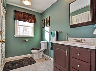 56 Fox Hill Rd, Mashpee, MA 02649