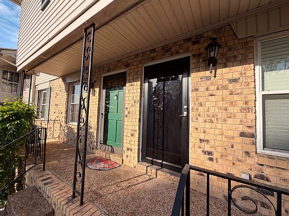 2nd image of 4000 Anderson Rd APT 22