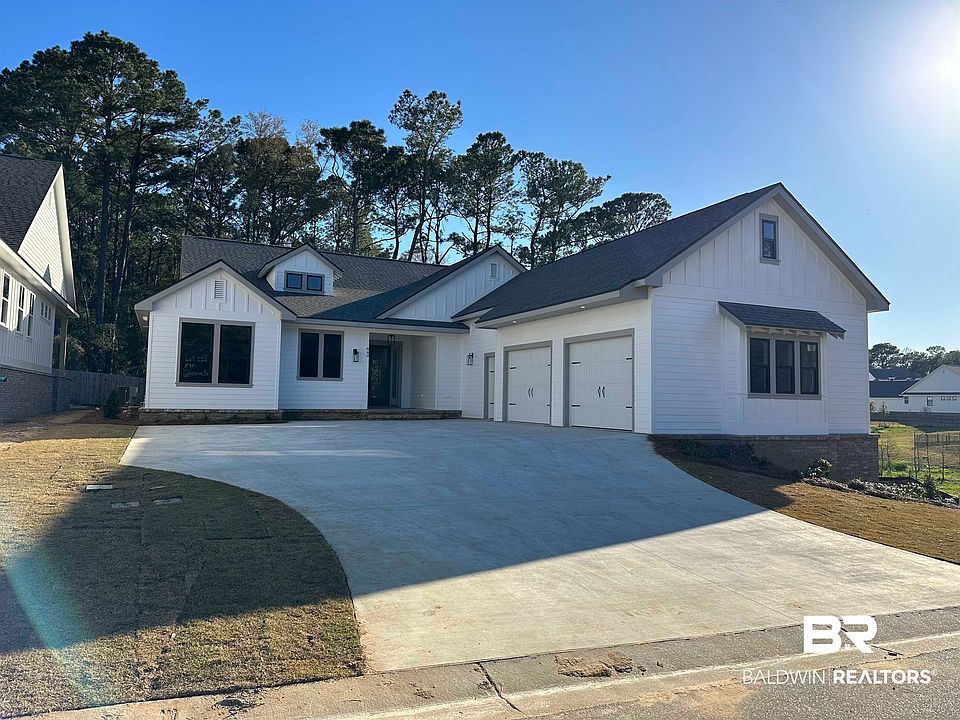 1st image of 840 Geranium Dr