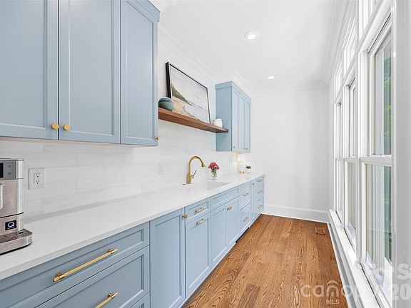 4th image of 11110 McClure Manor Dr