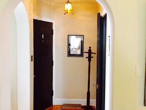 5th image of 4336 N Hermitage Ave APT 3E