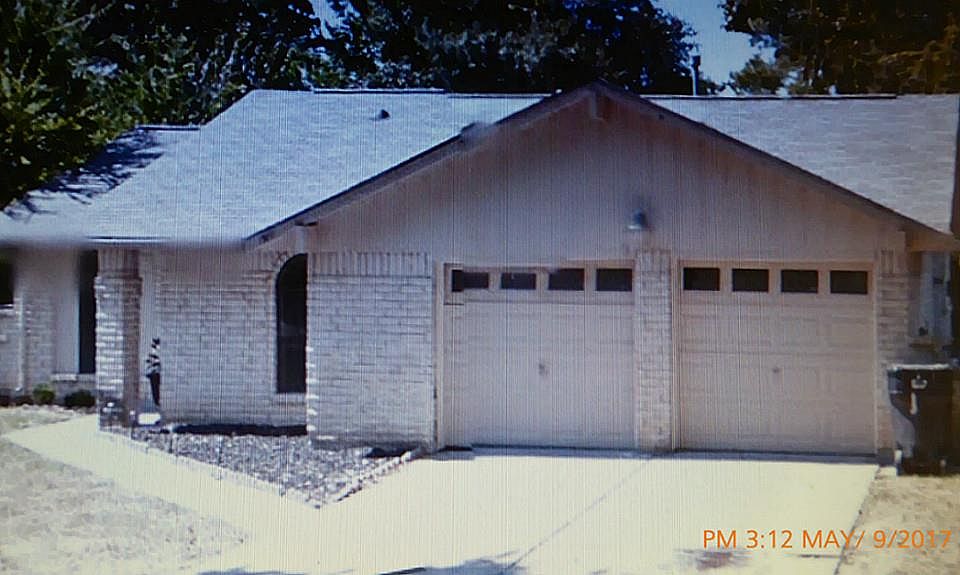 1st image of 9227 Woodland Oaks Dr