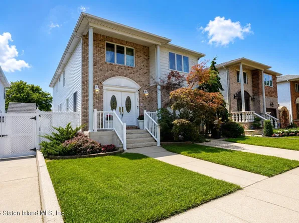 14 Barrow Pl, Staten Island, NY 10309
