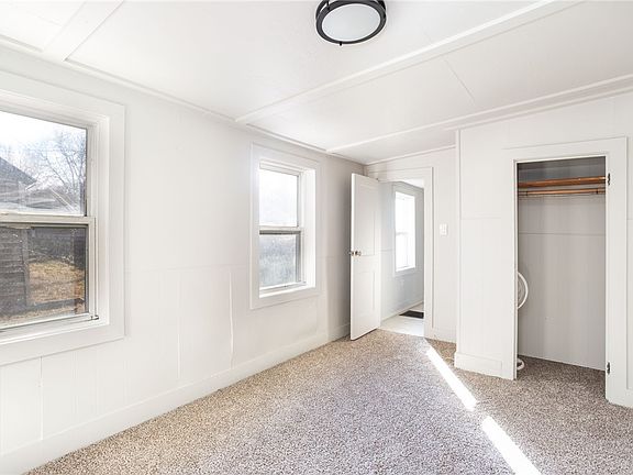 3rd image of 2314 Broadway Street S