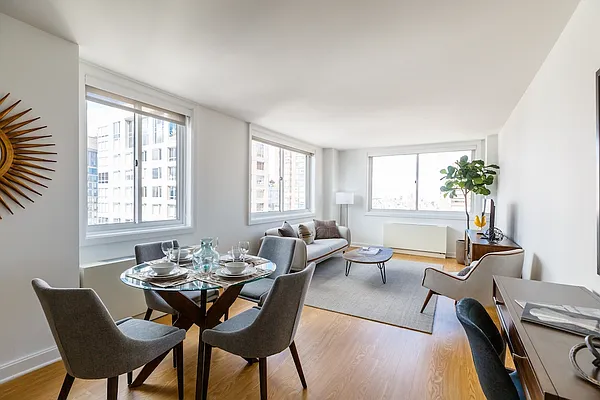 Rented by Greystar | media 3