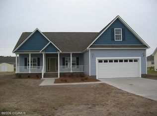 411 Moss Spgs, Swansboro, NC 28584