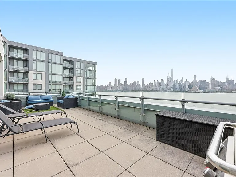 9 Avenue At Port Imperial #1016 — Photo 24