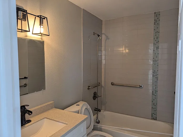 57 Lima St — Photo 4
