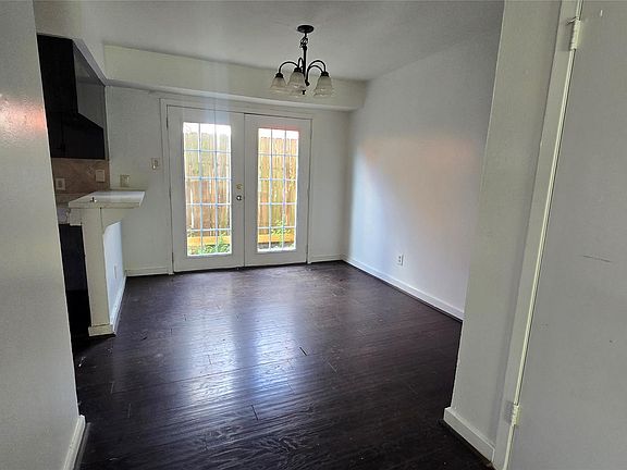 3rd image of 1403 Blalock Rd APT 5