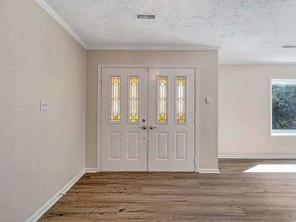 4th image of 3190 Loch Haven Dr