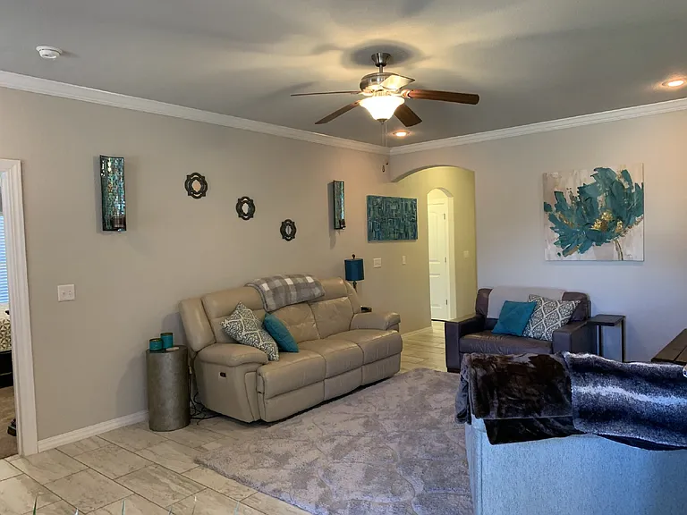 1100 Gardenia St — Photo 5