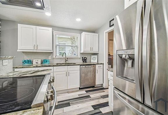 5th image of 3216 N 16th St