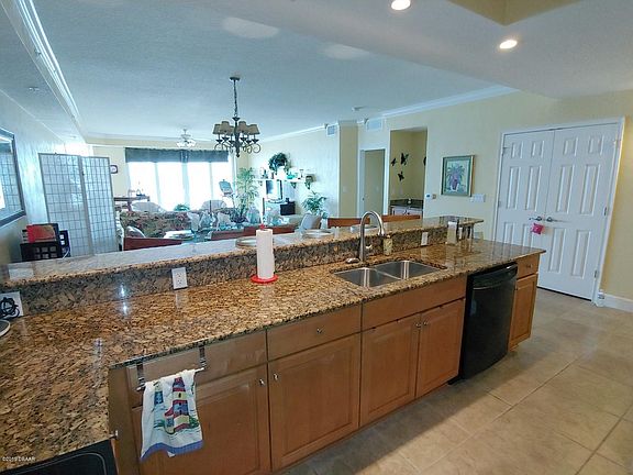 5th image of 2403 S Atlantic Ave APT 303