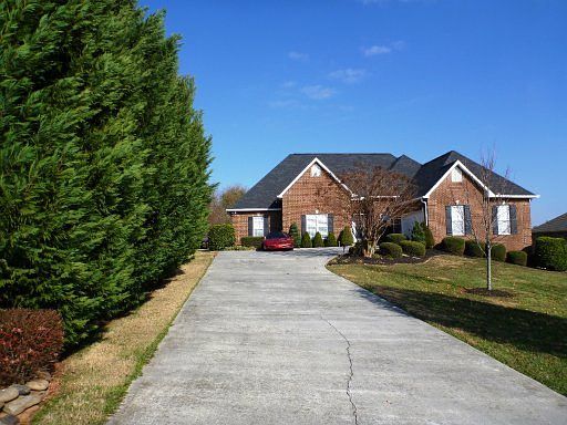 3rd image of 2709 Raylee Dr