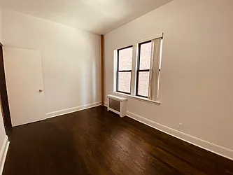 Rented by Metropolis Real Estate of Manhattan