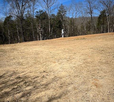 2nd image of 400 Hill Side Rd