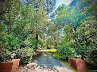 1509 Country Club Ln SE, Decatur, AL 35601