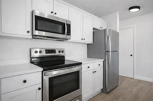 70 Circle Dr Photo 1