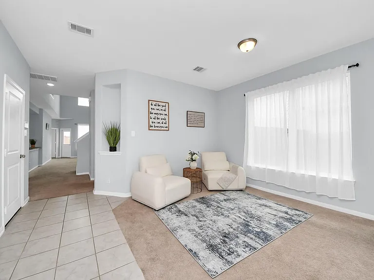 208 Salange Ln — Photo 31