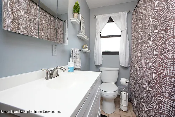 Sold by REMAX Elite | media 26